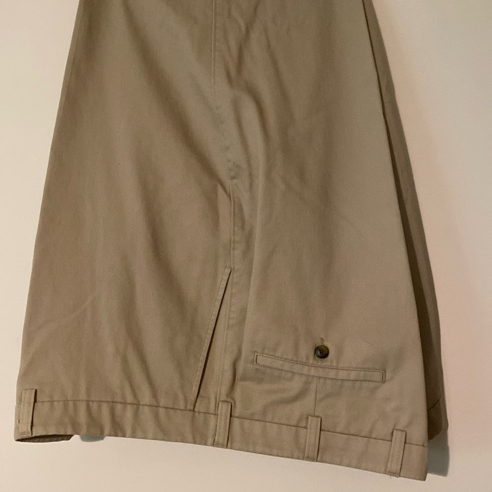 Mens St. Johns Bay relaxed fit cotton khakis dress pants slacks 52 x 30 EUC